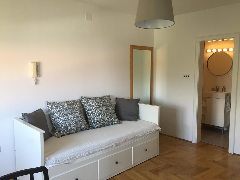 Apartments Papalinna By Moro Malinska Room photo
